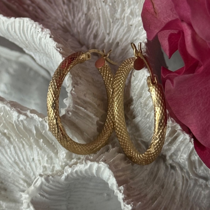 Italy 14K Yellow Gold Hoop Earrings Length 1 Inch