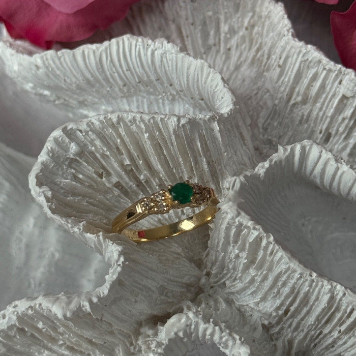 14K Yellow Gold Emerald & Diamond Ring Size 7