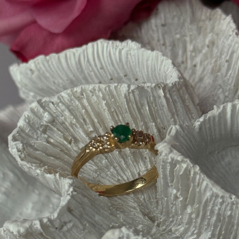 14K Yellow Gold Emerald & Diamond Ring Size 7
