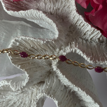 14K Yellow Gold Ruby Bracelet Length 7