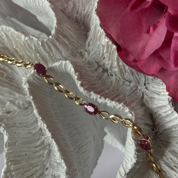14K Yellow Gold Ruby Bracelet Length 7