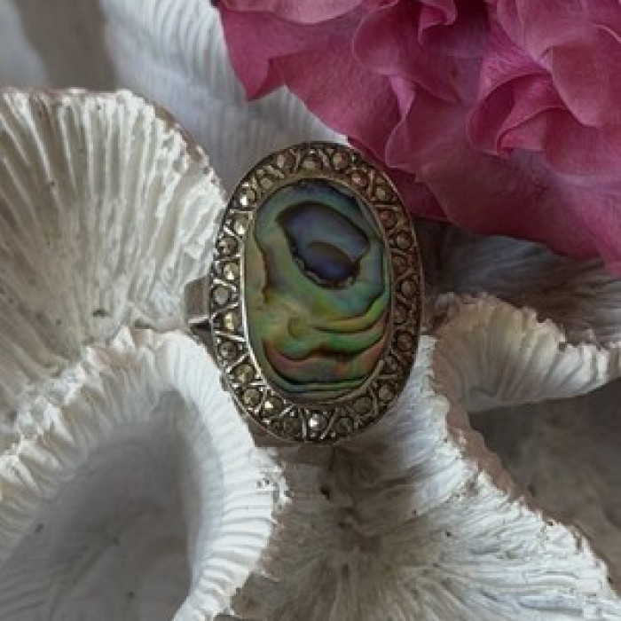 Vintage 925 Sterling Silver Abalone & Marcasite Ring Size 9