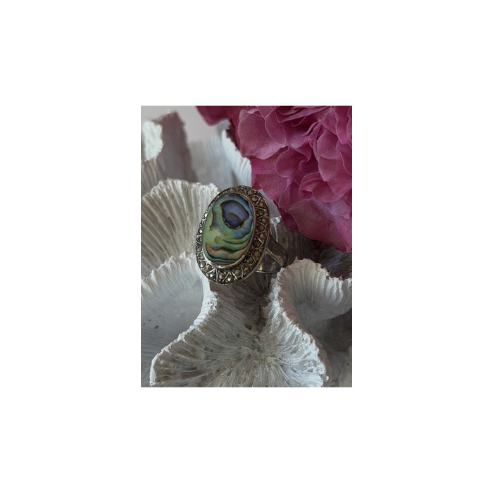 Vintage 925 Sterling Silver Abalone & Marcasite Ring Size 9