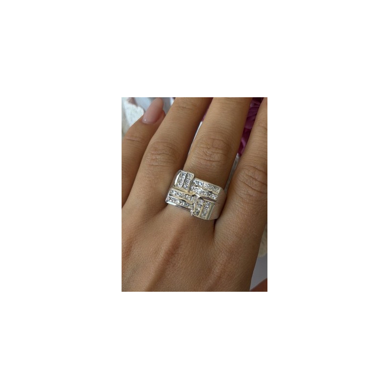 Elegant Design 925 Sterling Silver Beryl Ring Size 10