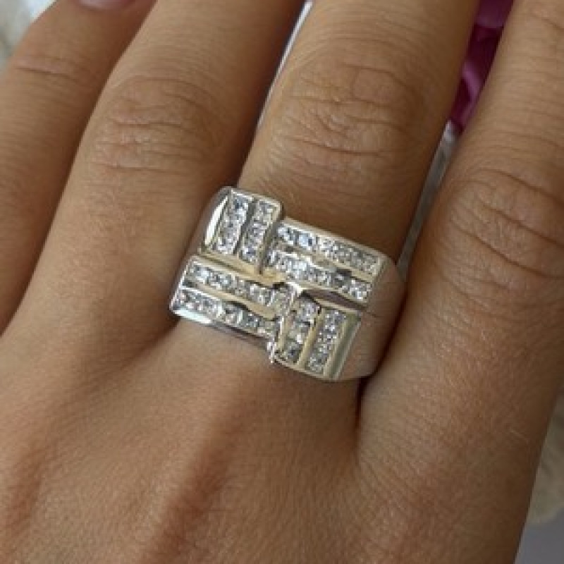 Elegant Design 925 Sterling Silver Beryl Ring Size 10