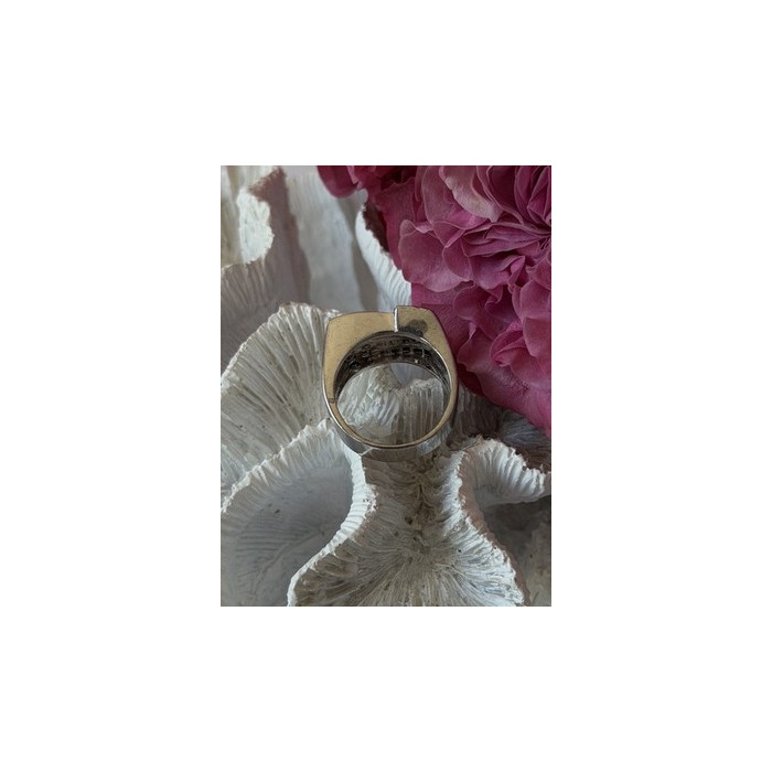 Elegant Design 925 Sterling Silver Beryl Ring Size 10