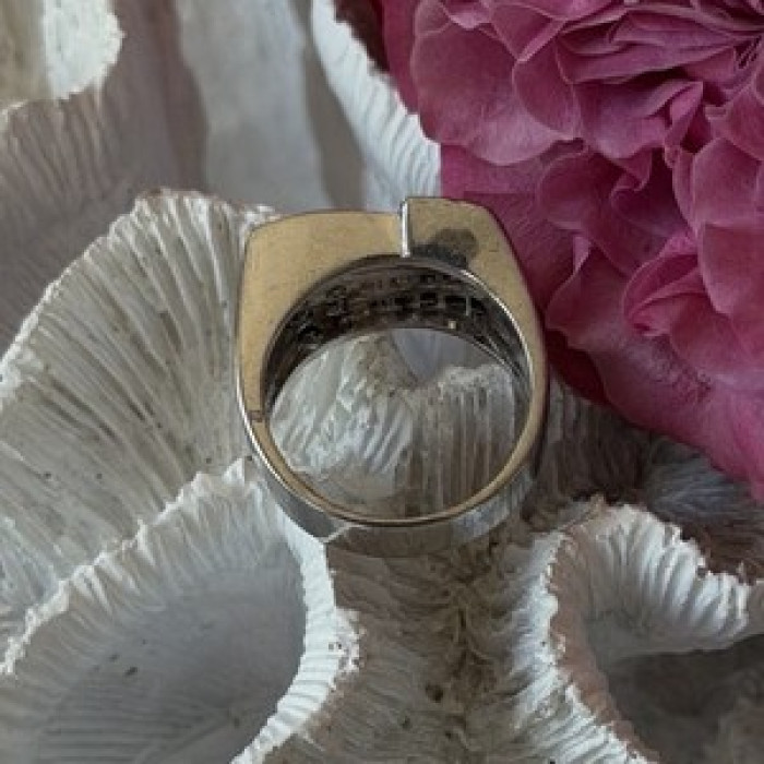 Elegant Design 925 Sterling Silver Beryl Ring Size 10