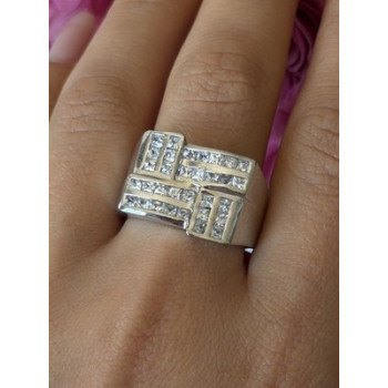 Elegant Design 925 Sterling Silver Beryl Ring Size 10