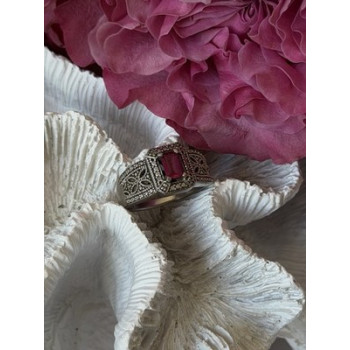 Beautiful 925 Sterling Silver Ruby Ring Size 6.5