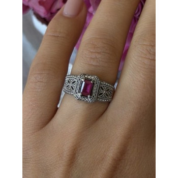 Beautiful 925 Sterling Silver Ruby Ring Size 6.5