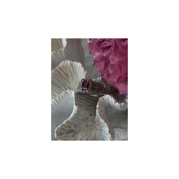 Beautiful 925 Sterling Silver Ruby Ring Size 6.5