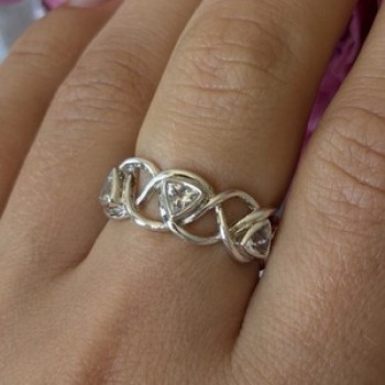 Deb Guyot 925 Sterling Silver White Topaz Band Ring Size 7