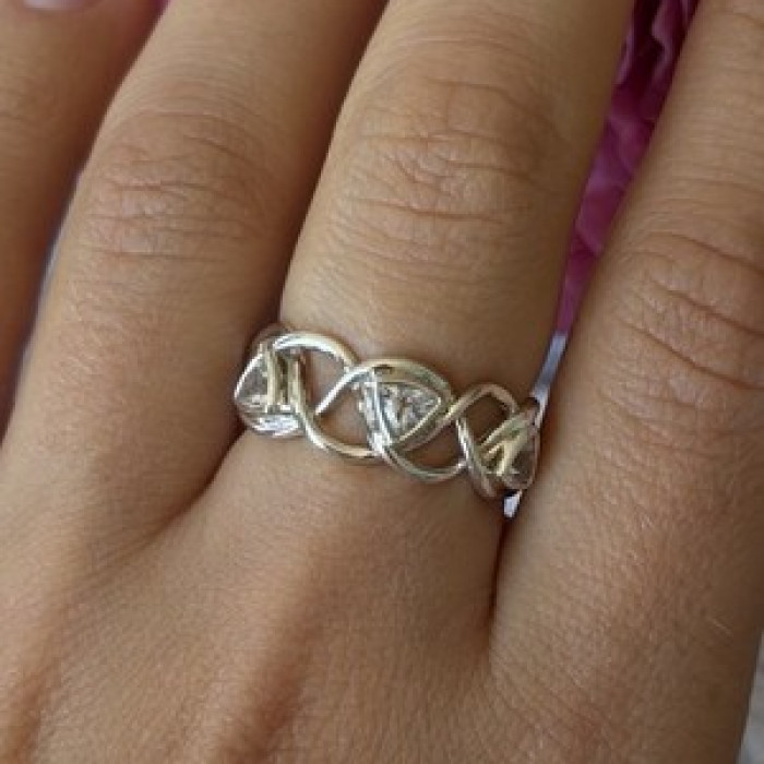 Deb Guyot 925 Sterling Silver White Topaz Band Ring Size 7