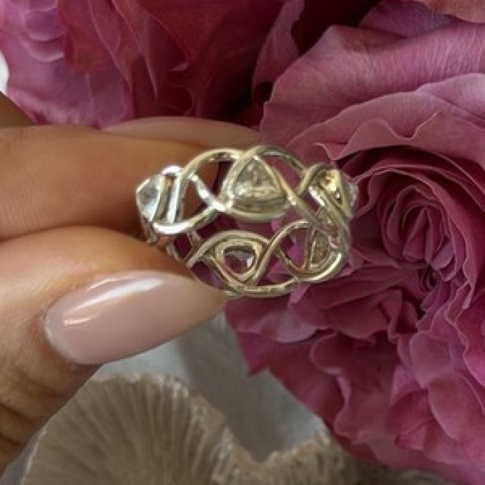 Deb Guyot 925 Sterling Silver White Topaz Band Ring Size 7