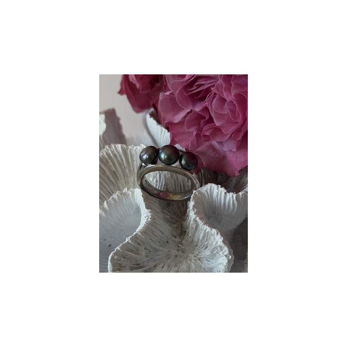 925 Sterling Silver Black Pearl Ring Size 9