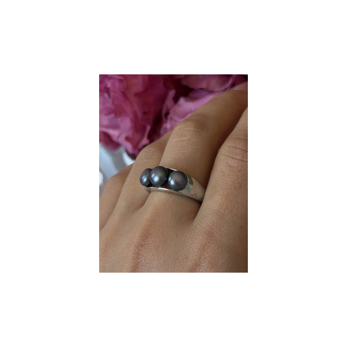 925 Sterling Silver Black Pearl Ring Size 9