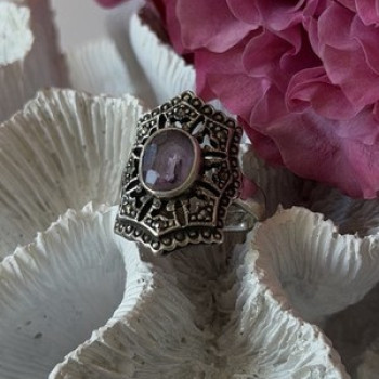 Vintage 925 Sterling Silver Amethyst & Marcasite Ring Size 8