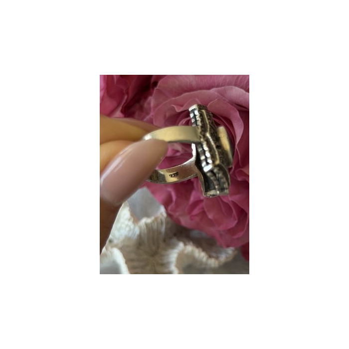 Vintage 925 Sterling Silver Amethyst & Marcasite Ring Size 8