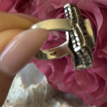 Vintage 925 Sterling Silver Amethyst & Marcasite Ring Size 8