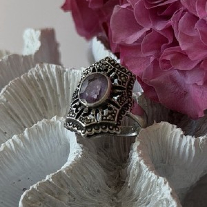 Vintage 925 Sterling Silver Amethyst & Marcasite Ring Size 8
