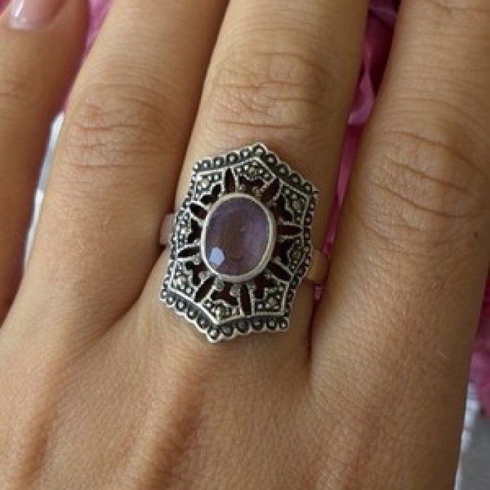 Vintage 925 Sterling Silver Amethyst & Marcasite Ring Size 8