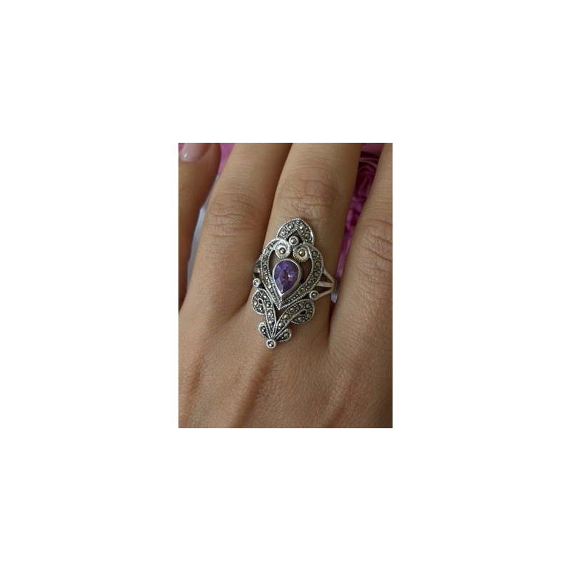 Vintage 925 Sterling Silver Amethyst & Marcasite Ring Size 9