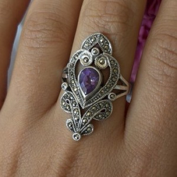 Vintage 925 Sterling Silver Amethyst & Marcasite Ring Size 9