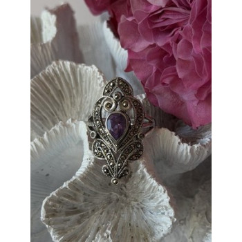 Vintage 925 Sterling Silver Amethyst & Marcasite Ring Size 9
