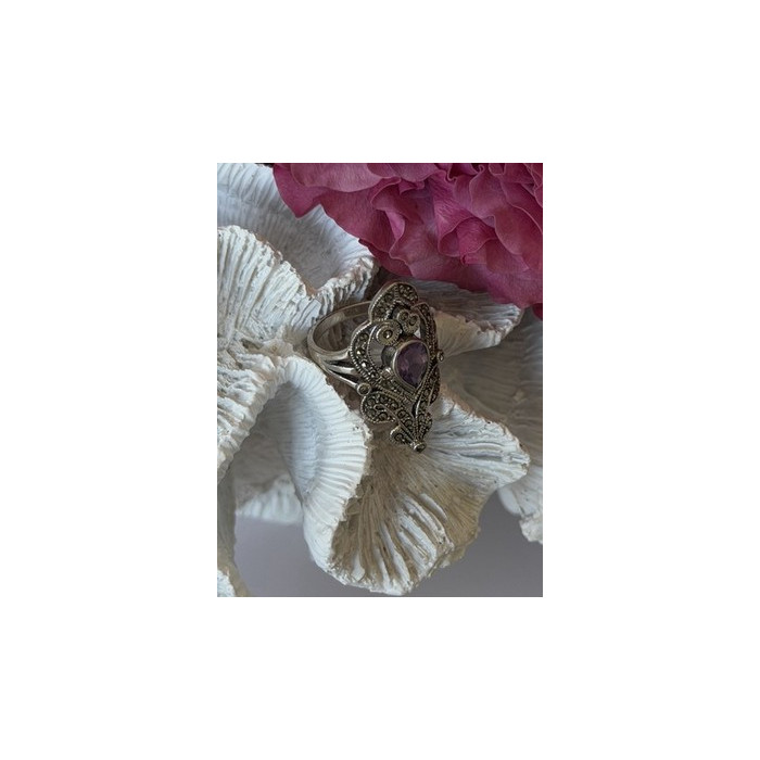 Vintage 925 Sterling Silver Amethyst & Marcasite Ring Size 9