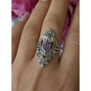 Vintage 925 Sterling Silver Amethyst & Marcasite Ring Size 9