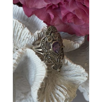 Vintage 925 Sterling Silver Amethyst & Marcasite Ring Size 9