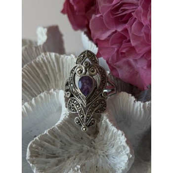 Vintage 925 Sterling Silver Amethyst & Marcasite Ring Size 9