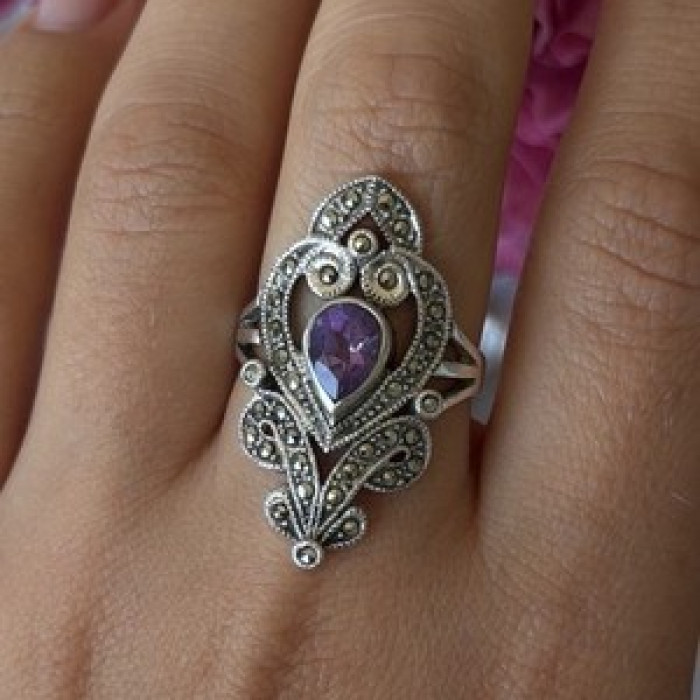 Vintage 925 Sterling Silver Amethyst & Marcasite Ring Size 9