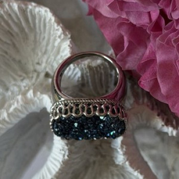 Beautiful 925 Sterling Silver Marcasite Ring Size 5