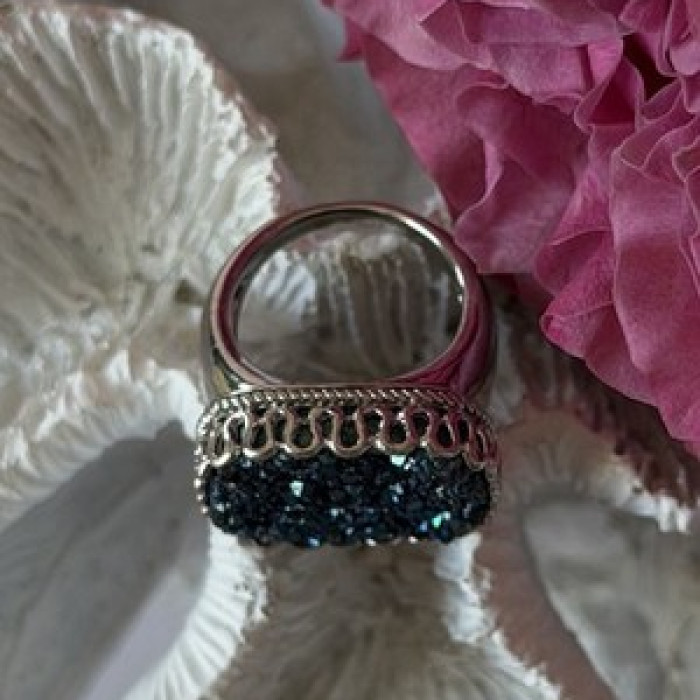 Beautiful 925 Sterling Silver Marcasite Ring Size 5