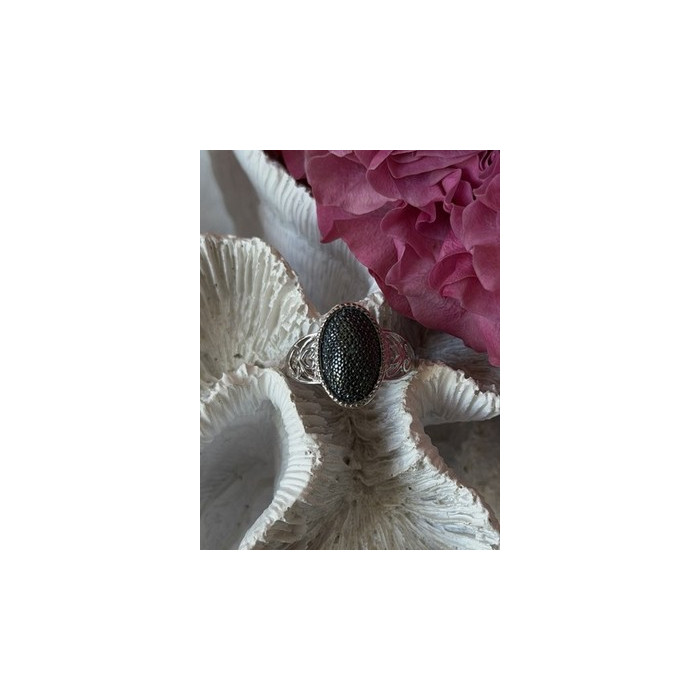 Vintage 925 Sterling Silver Black Diamond  Ring Size 8