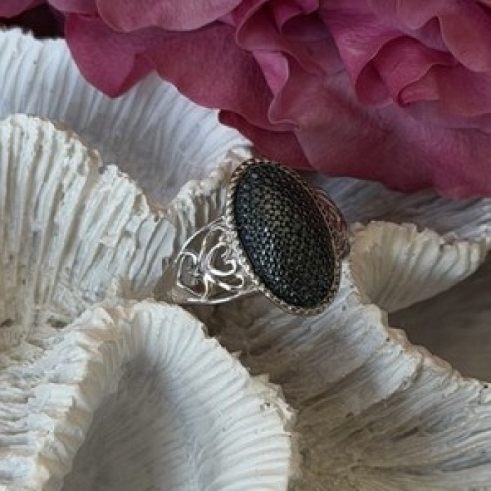 Vintage 925 Sterling Silver Black Diamond Ring Size 8