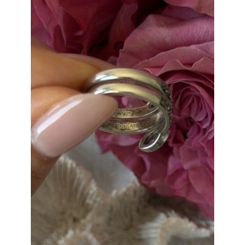 925 Sterling Silver Garnet & Marcasite Ring Size 7