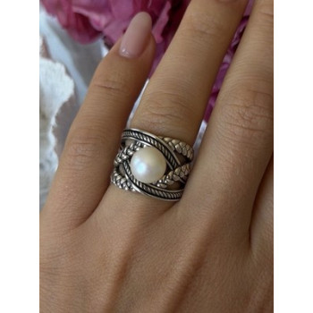 925 Sterling Silver Pearl Ring Size 6