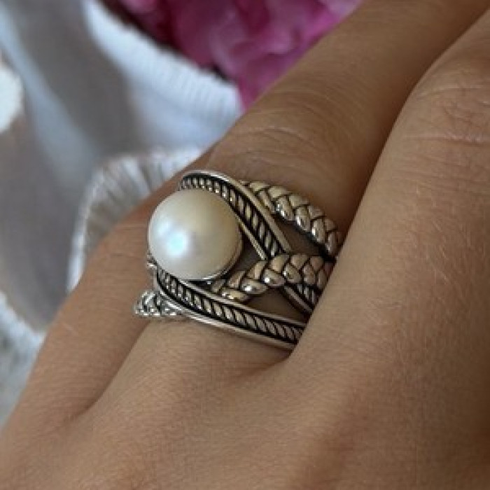 925 Sterling Silver Pearl Ring Size 6