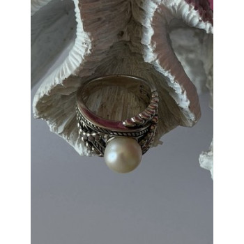 925 Sterling Silver Pearl Ring Size 6