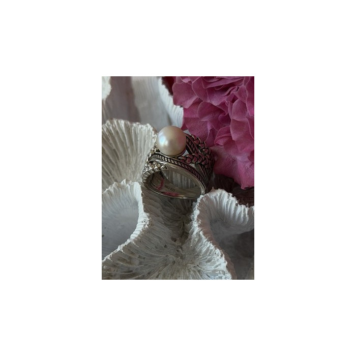 925 Sterling Silver Pearl Ring Size 6