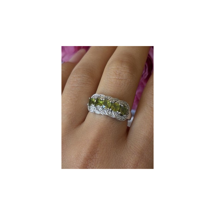 925 Sterling Silver Peridot & Diamond Ring Size 8.5