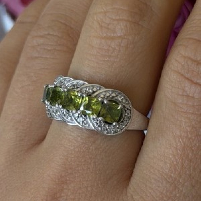 925 Sterling Silver Peridot & Diamond Ring Size 8.5
