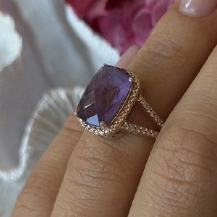 Beautiful 925 Sterling Silver Amethyst Ring Size 5