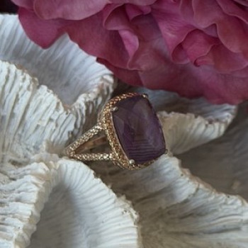 Beautiful 925 Sterling Silver Amethyst Ring Size 5