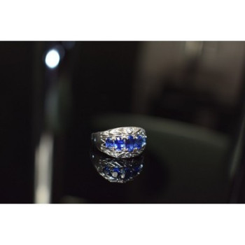 925 Sterling Silver Blue Topaz Ring Size 7.5