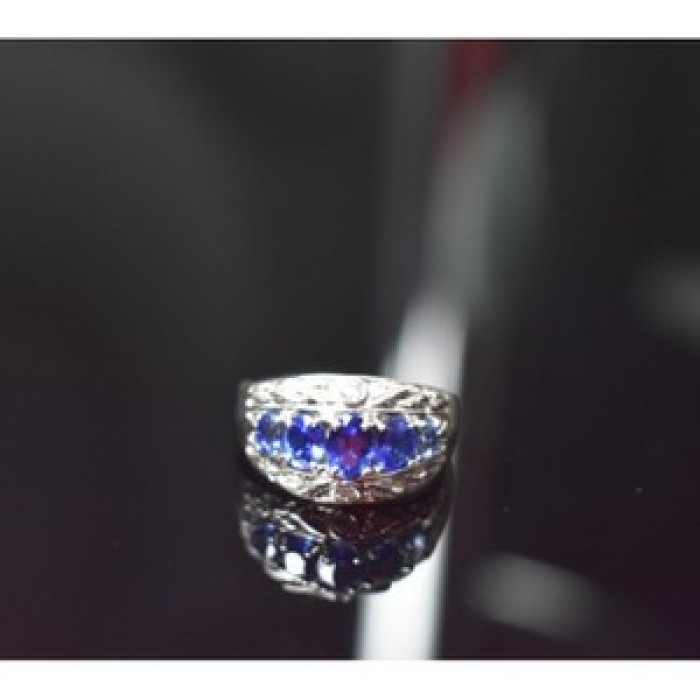 925 Sterling Silver Blue Topaz Ring Size 7.5