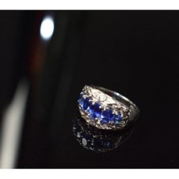 925 Sterling Silver Blue Topaz Ring Size 7.5