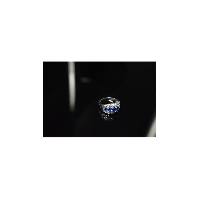 925 Sterling Silver Blue Topaz Ring Size 7.5